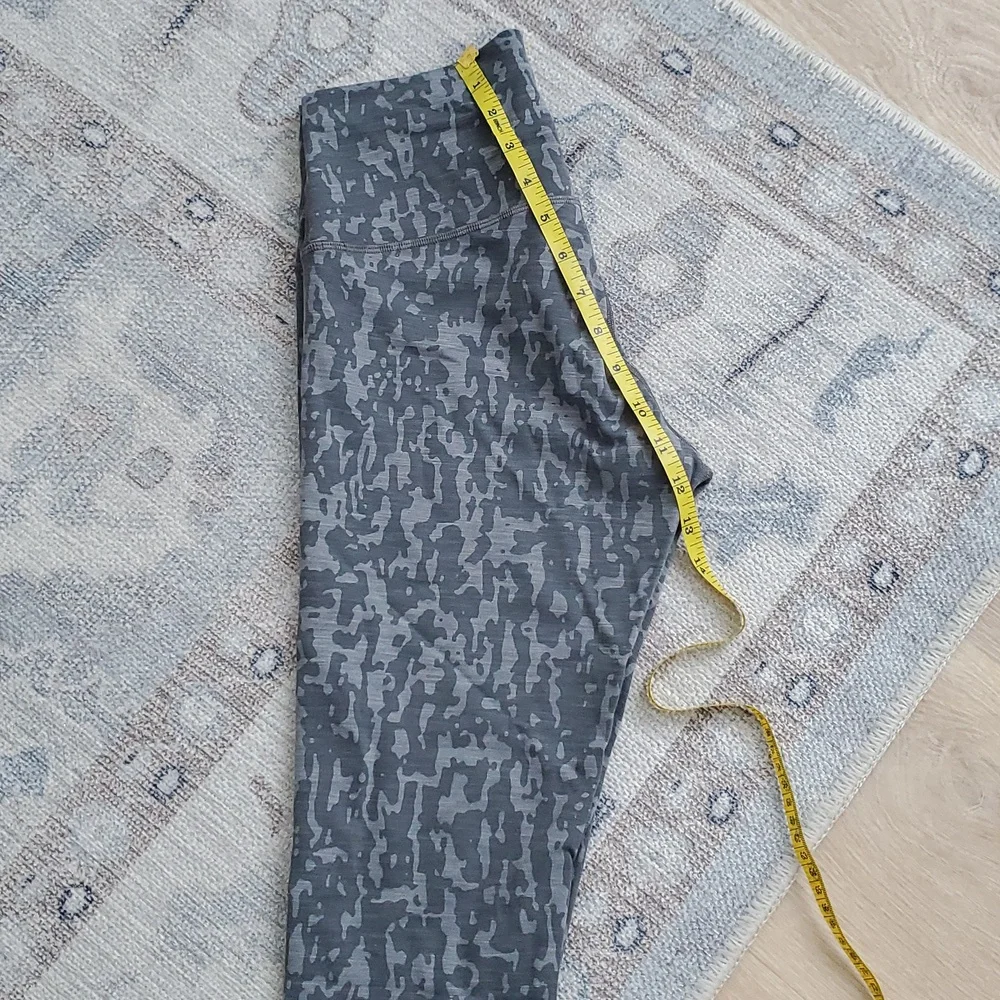 Lululemon Wunder Train High-Rise Crop 21
